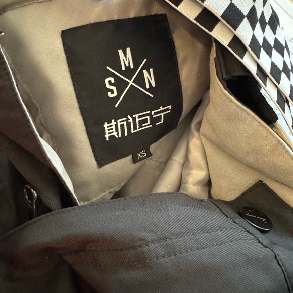 Roxy Jacket kids 14/16, white womens xs ski pants and black womens xs pants. - Picture 11 of 11